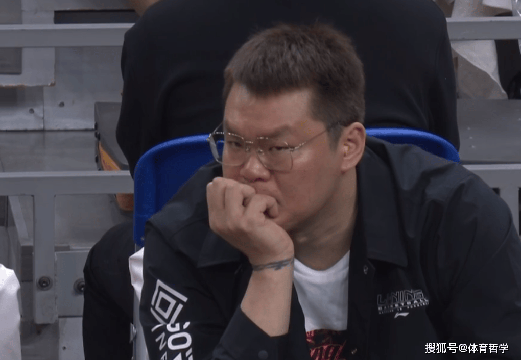 CBA自由市场出现“大鱼”！场均19分13板，球迷：朱芳雨快下手