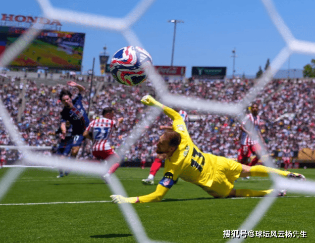 在“死亡之组”占据先机，巴黎圣日耳曼4比0横扫马德里竞技，取得世俱杯开门红