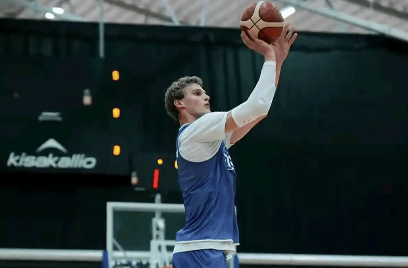 NBA打卡上班,欧锦赛火力全开!23分钟43分,爵士别埋没天才