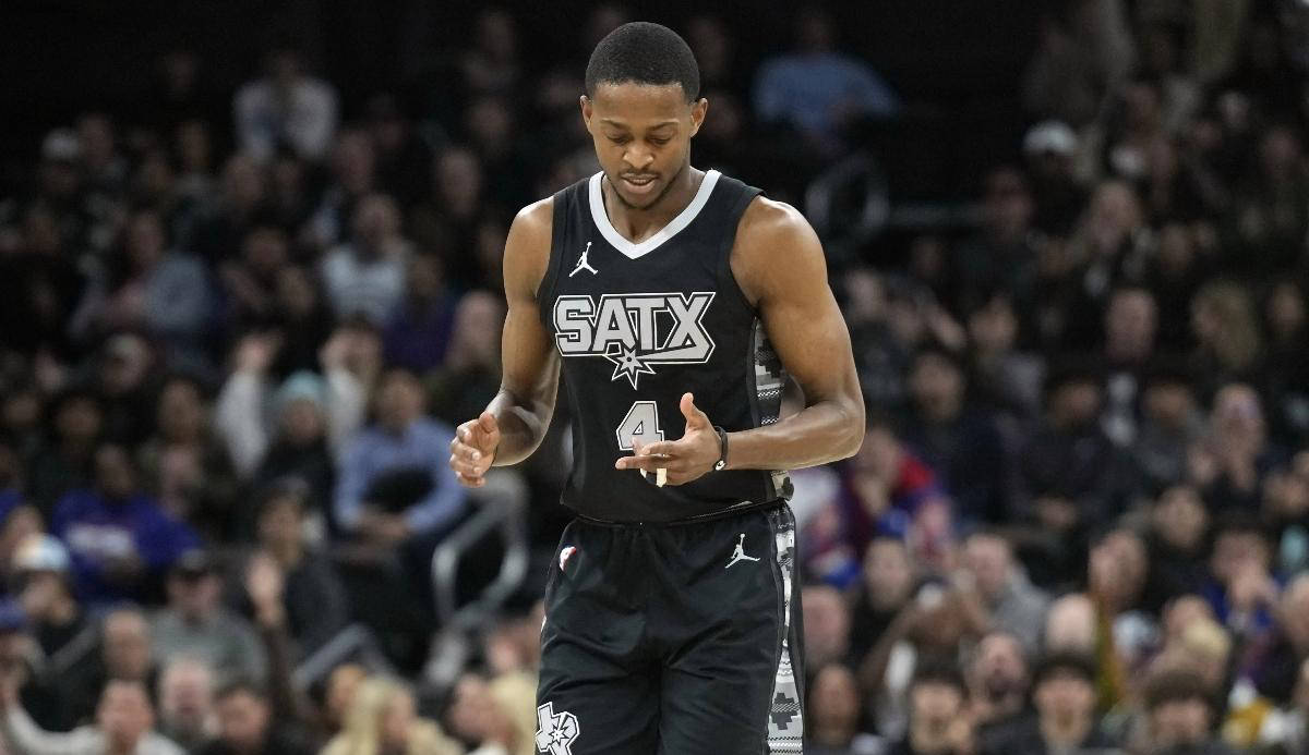 圣安东尼奥马刺续约达龙福克斯,薪水或有变动